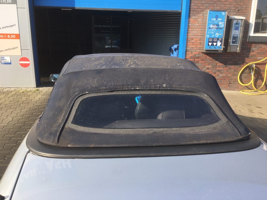 Cabriodak schoon laten maken_Voor 2